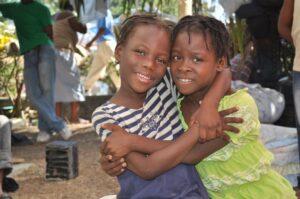 Ludzie pomagają ADRA robić więcej dla Haiti