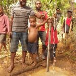 Instalacja zbiornika wody pitnej w Papua Nowej Gwinei